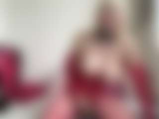Live cam show with bratzdollchloe - Tease on Taboo Cams XXX