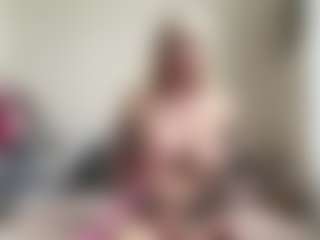 bratzdollchloe's Live Sex Cam Show