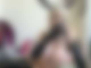 bratzdollchloe's Live Sex Cam Show