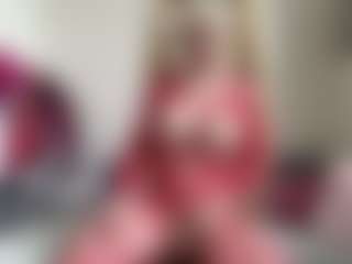 Live cam show with bratzdollchloe - Drinking on ObeyMaria