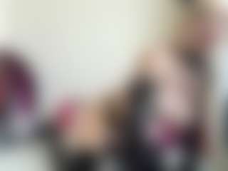 Live cam show with bratzdollchloe - Fetish on Instabang