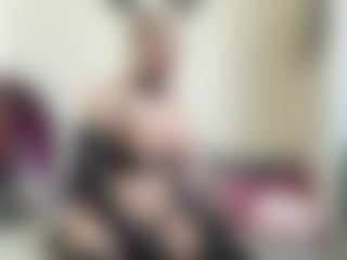 bratzdollchloe's Live Sex Cam Show