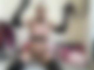 bratzdollchloe's Live Sex Cam Show