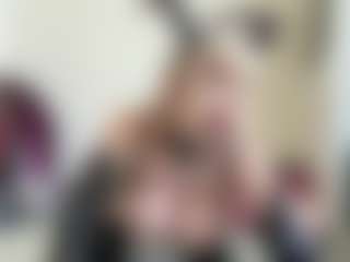 bratzdollchloe's Live Sex Cam Show