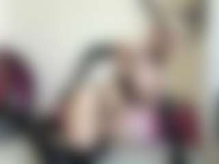 Live cam show with bratzdollchloe - Blue Eyes on milfzrlive.com