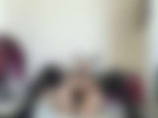 Show in cam erotica live di bratzdollchloe