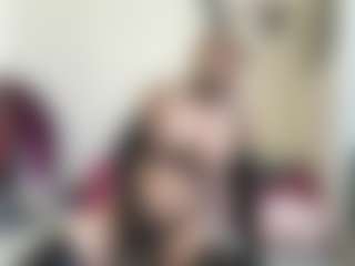 bratzdollchloe's Live Sex Cam Show