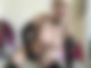 Live cam show with bratzdollchloe - Blue Eyes on Gym Cam Girls