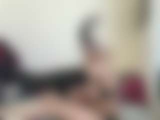 bratzdollchloe's Live Sex Cam Show