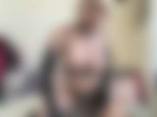 bratzdollchloe's Live Sex Cam Show