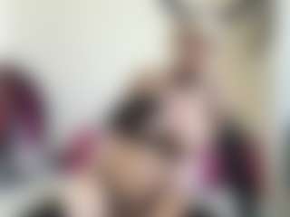 Show in cam erotica live di bratzdollchloe