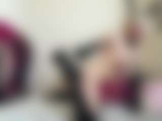 Live cam show with bratzdollchloe - Blonde Hair on Camsoda