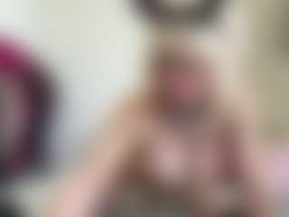 bratzdollchloe's Live Sex Cam Show