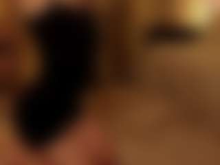 Live cam show with DanilleFranceschini - Domination on chickslive.net