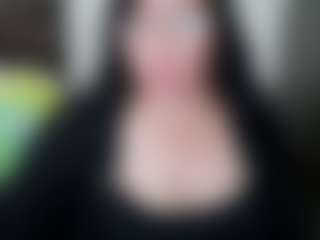 Live cam show with GraceMaturemilf - Smoking on madthumbs