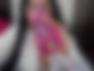 Live cam show with GraceMaturemilf - Normal on CamClone