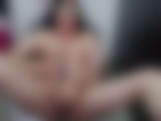 Live cam show with GraceMaturemilf - Mature on infinitiblacc.com
