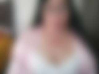 Live cam show with GraceMaturemilf - Anal Toys on Gym Cam Girls
