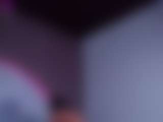 ReinaChloe's Live Sex Cam Show