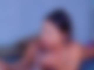 ReinaChloe's Live Sex Cam Show