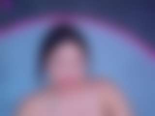 ReinaChloe's Live Sex Cam Show