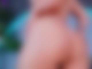 Live cam show with ReinaChloe - Role Play on Camsoda