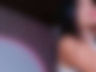 ReinaChloe's Live Sex Cam Show