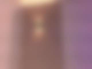 Live cam show with GysellHanson - Plug on Camsoda.co