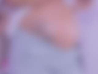 Live cam show with GysellHanson - Plug on Camsoda