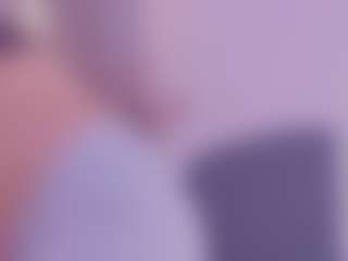 Live cam show with GysellHanson - Plug on Camsoda