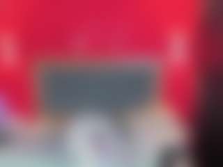 YayaHilton's Live Sex Cam Show