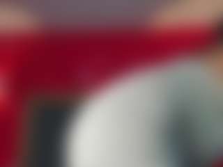 YayaHilton's Live Sex Cam Show