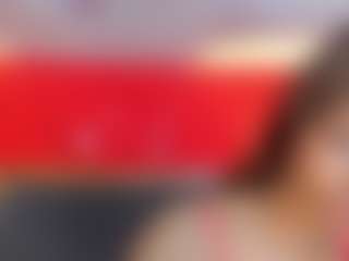 YayaHilton's Live Sex Cam Show