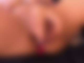 ashley-17's Live Sex Cam Show