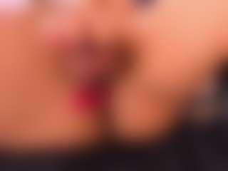 ashley-17's Live Sex Cam Show