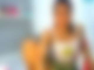 Live cam show with miachanel421 - Deepthroat on Camsoda