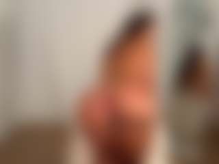 Live cam show with Scarlett Moonmuse - Body on Fling VIP Chat