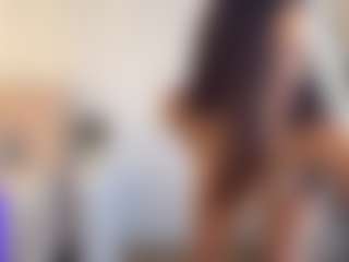 Live cam show with Scarlett Moonmuse - Lips on studioflirtlive.com