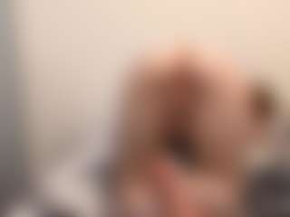 SharronHelzer's Live Sex Cam Show