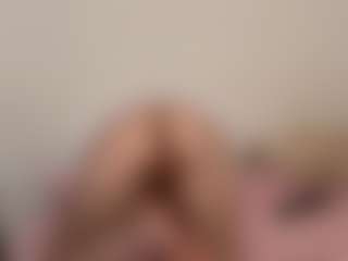 Live cam show with SharronHelzer - Body Massage on fapnchat