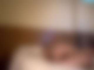 SharronHelzer's Live Sex Cam Show