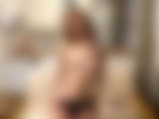 SharronHelzer's Live Sex Cam Show