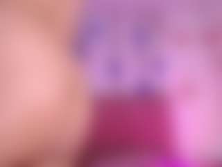 Live cam show with Dana - Shaved on Free Soda