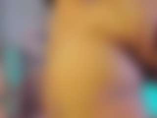 Live cam show with Dana - Butt Plug on Camsoda