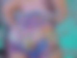 Live cam show with Dana - Shaved on SmokeAndPoke