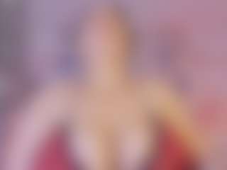 Live cam show with Dana - Long Hair on live18s.com