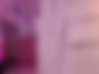 Live cam show with Dana - MILF Teen (18+) on Camsoda