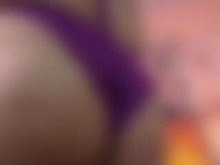 Live cam show with Dana - Long Hair on Camsoda