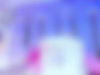 Live cam show with Nahomystar - Small on CamwithHer