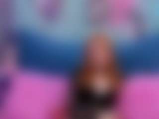 Live cam show with VivienneRoo - Interactivetoy on Camsoda